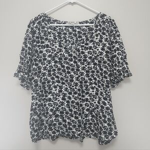 LOFT Black And White Floral Short Sleeve V Neck Blouse Ruffle Sleeves XL